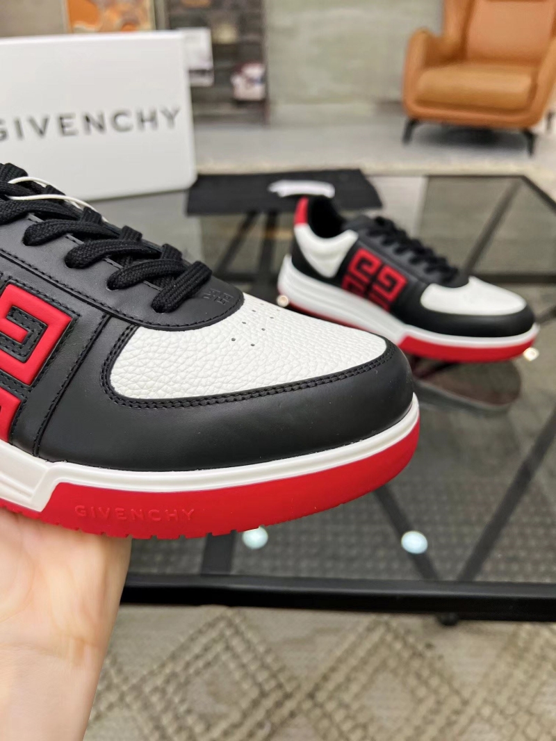 Givenchy Sneakers